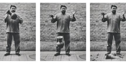Ai Weiwei, Dropping a Han Dynasty Urn