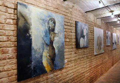 Wystawa malarstwa Sylwii Mużyło; The Ultimate Hallucination Restaurant & Cafe - rynekisztuka.pl