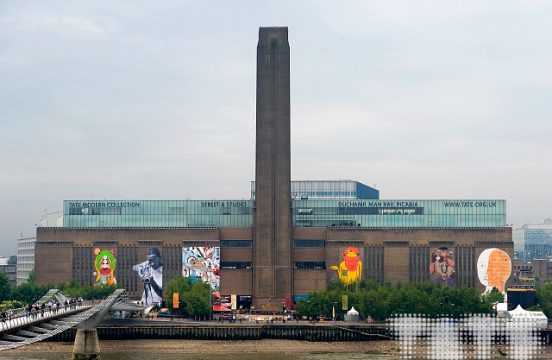 Street Art, Tate Modern facade